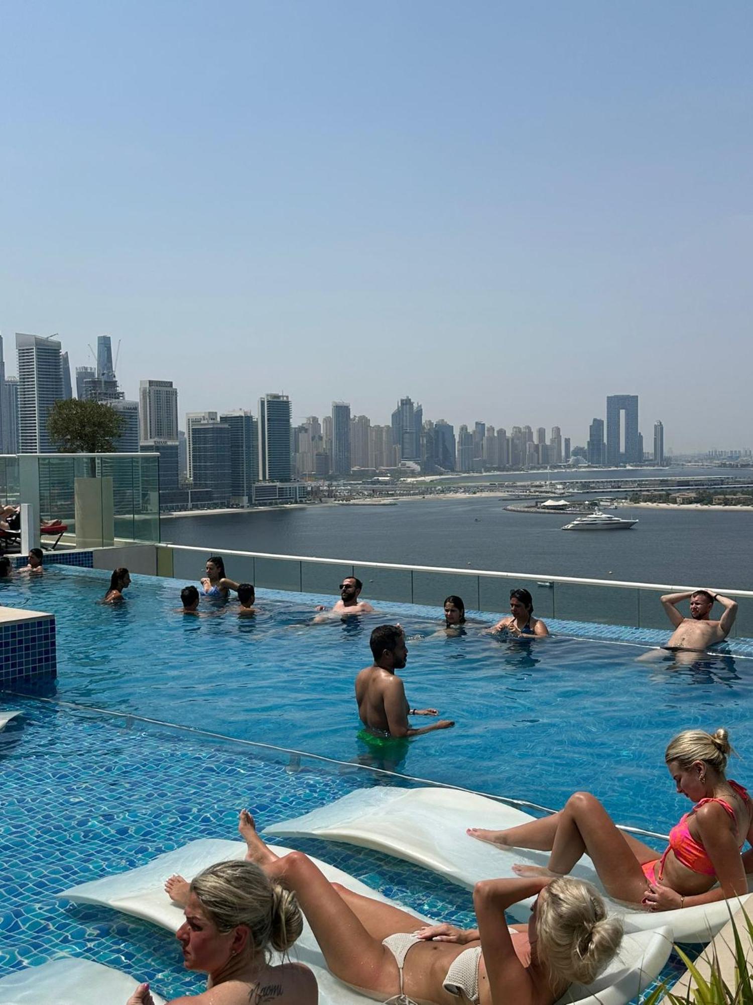 7 Palm Jumeirah Dubai Exteriör bild